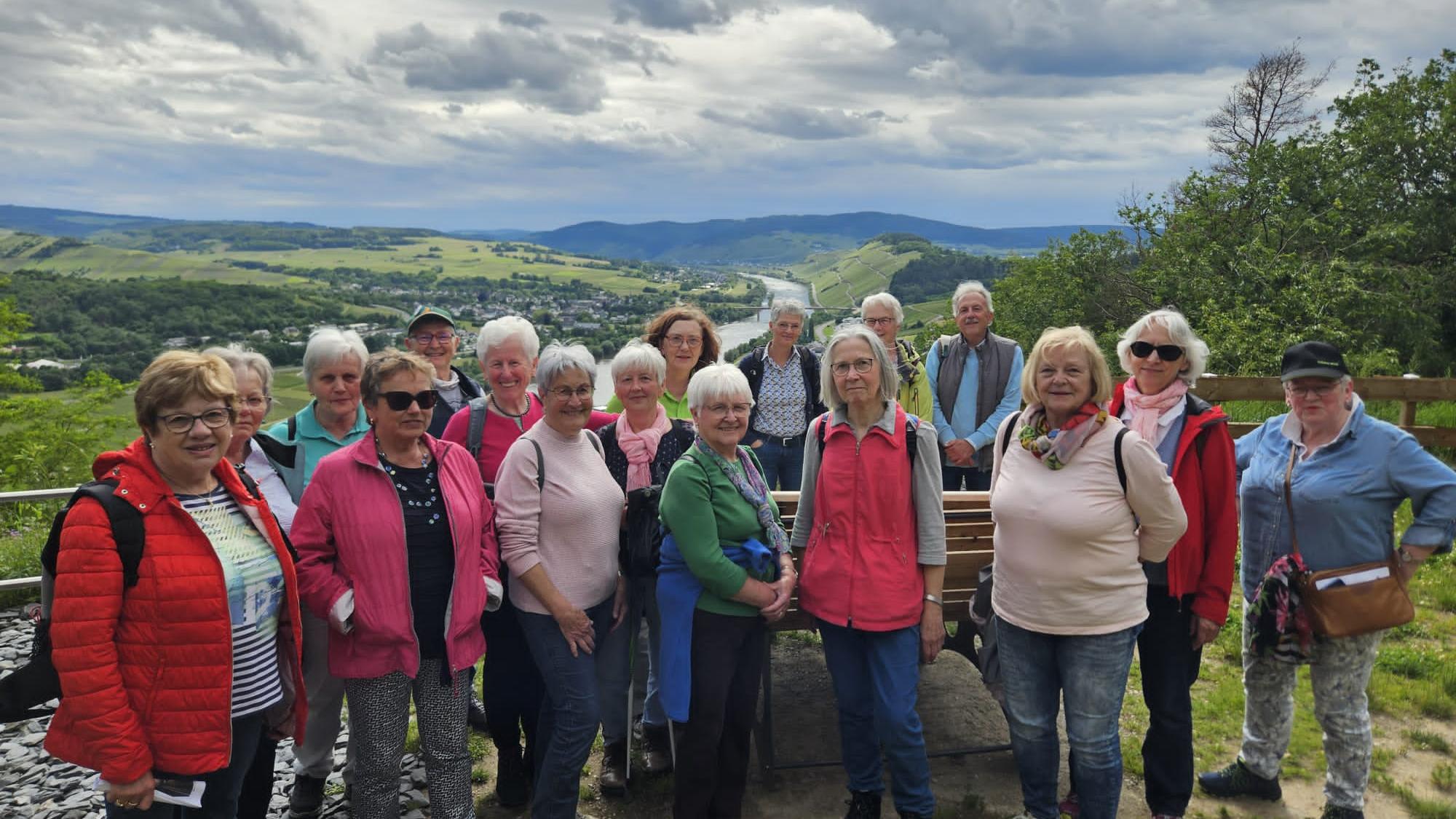 Gruppenbild der meditativen Wanderung