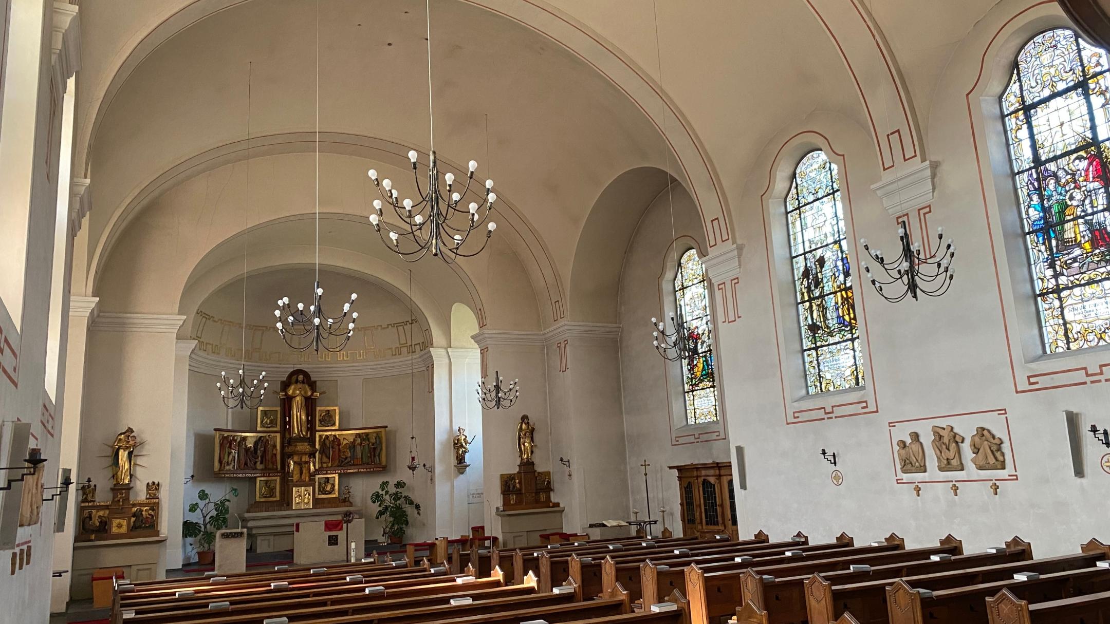 Morbach-Haag St. Kunibert 02 - Blick ins Kirchenschiff